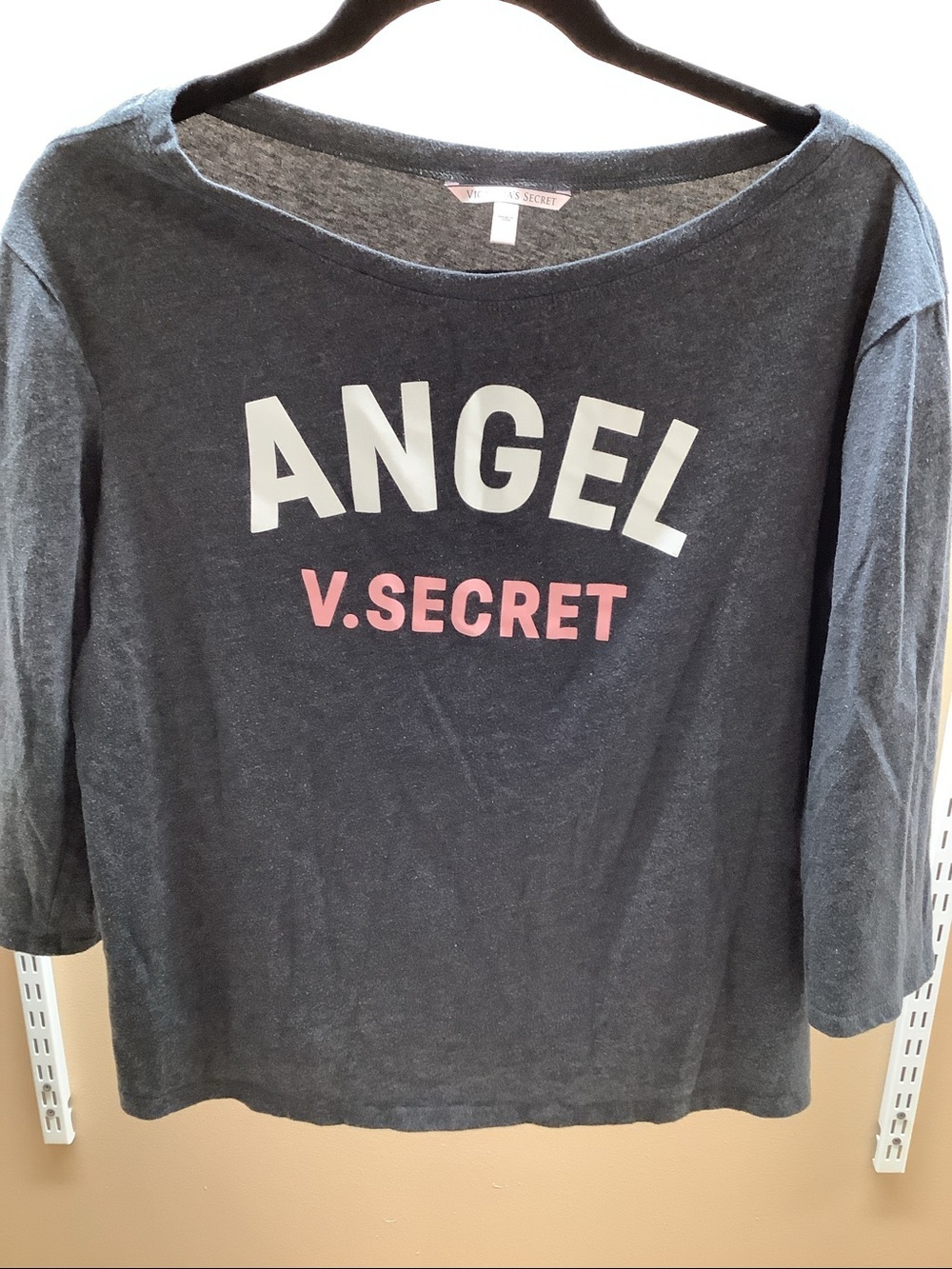 Victoria's Secret Size Med, Gray Long Sleeve 'ANGEL V.SECRET' Pajama Top, Used